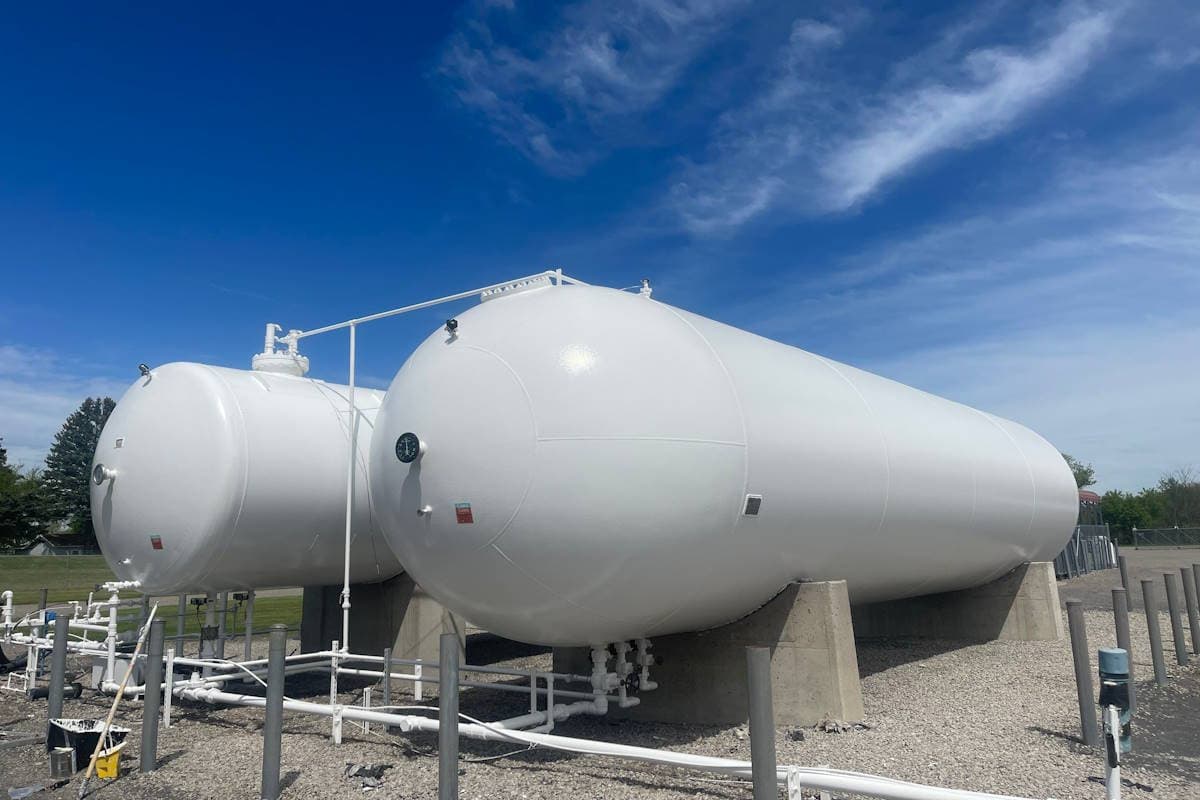 Fuel and Oil Tank Coating