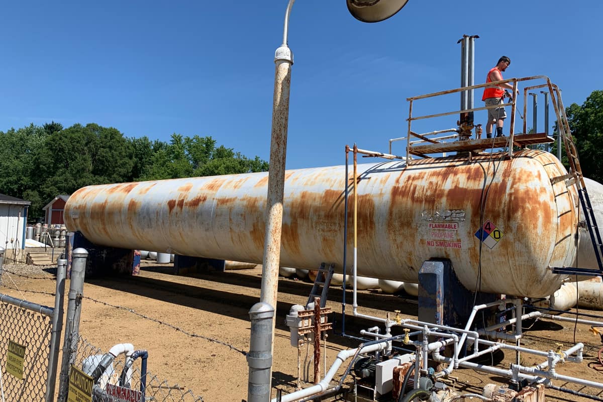 Tank surface preparation before coating