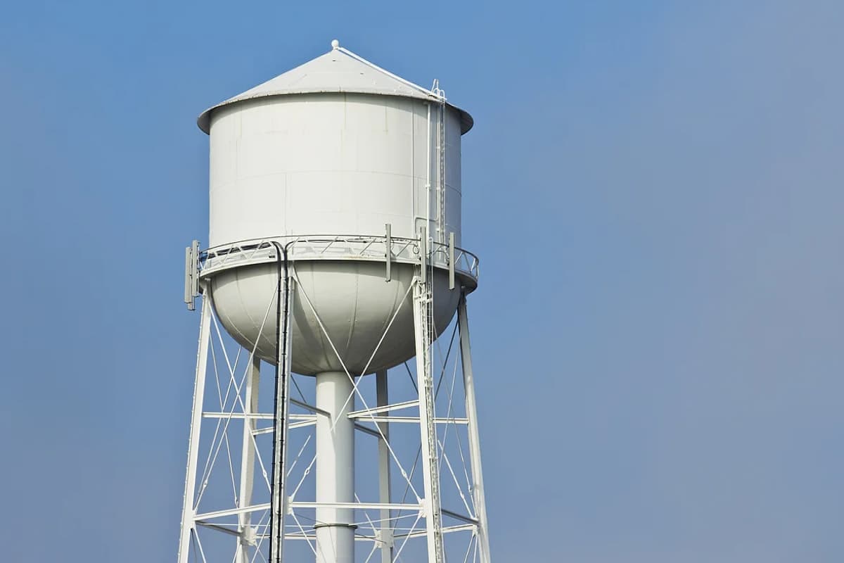 Water tank freshly painted
