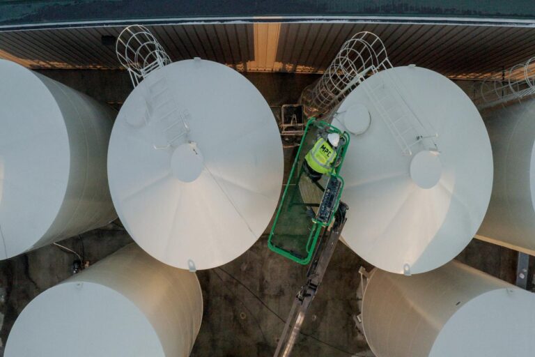 silo roof painting by markleys precision company MPC in Ohio